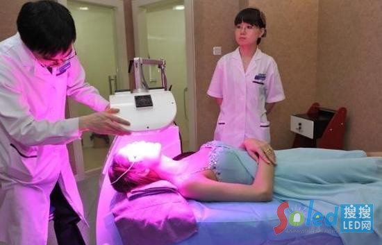 �t(y��)��LED���Ճx