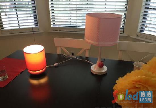 HomeKit智能臺(tái)燈